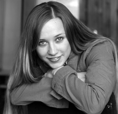 pictures of young woman - buyrussianbride.com